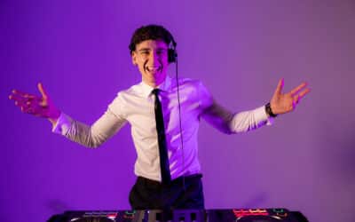 5 EASY STEPS TO HELP YOU CHOOSE THE RIGHT DJ FOR YOUR WEDDING